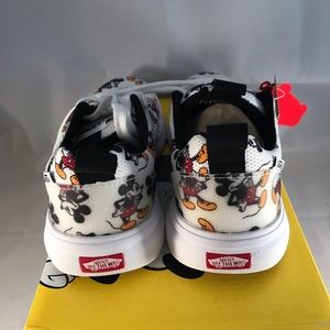 Vans Shoes - VANS X Disney Mickey Mouse Ultrarange Size6.5 Vans Shoes - VANS X Disney Mickey Mouse Ultrarange Size6.5
